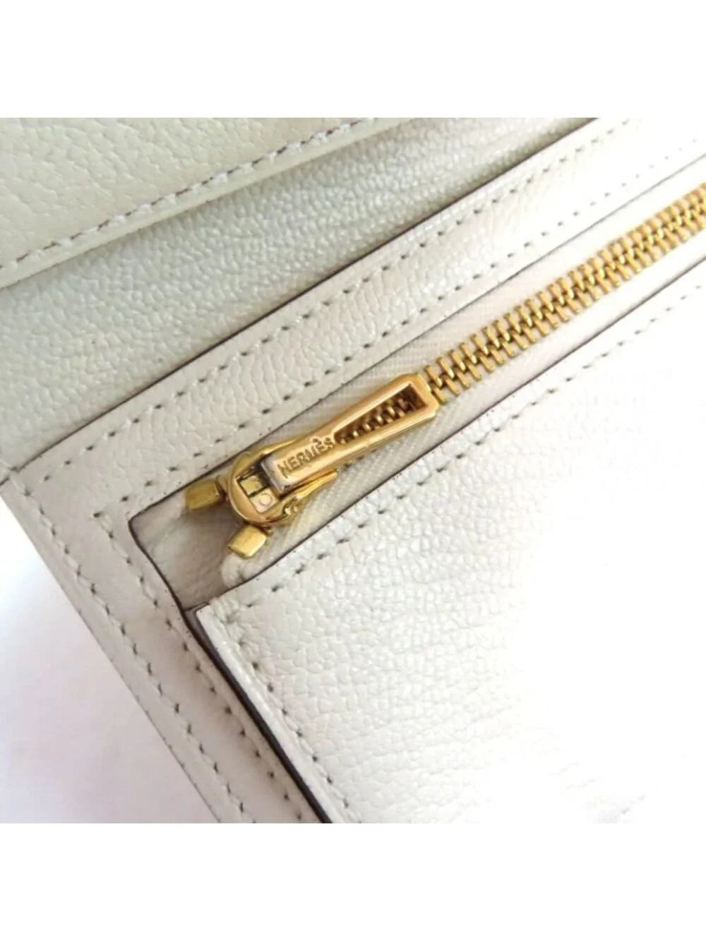 Hermes Bearn Combine Nata Gold Hardware H Logo Compact Wallet Chevre - Picture 10 of 12